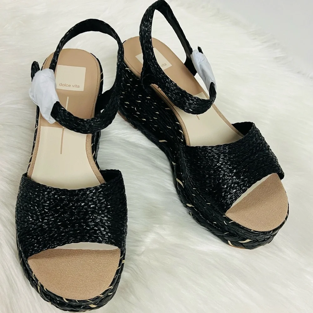 Dolce Vita details when